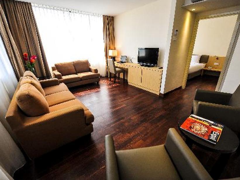 Rocana Hotel Kuantan Exteriér fotografie